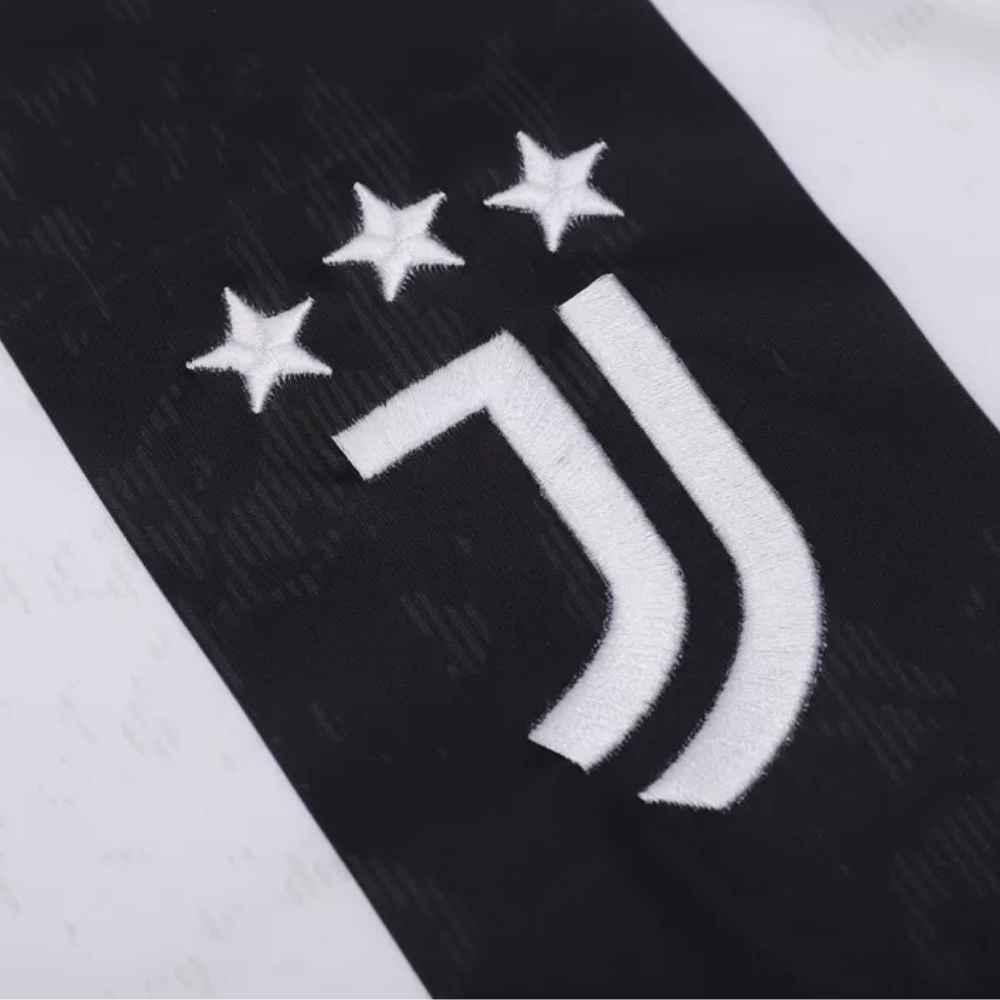 Juventus Home Soccer Jersey 2024/25 (Size M, XL) - Ready To Ship